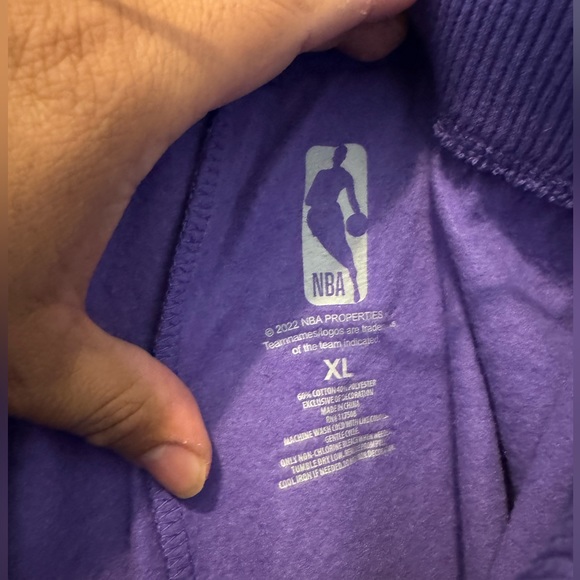 NWT Women's Purple Lakers Sweat Pants. - Picture 3 of 4